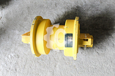 Каток опорный однобортный на бульдозер KOMATSU D65 / SHANTUI SD16 СК-13182 (KYT)