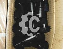 Болт с гайкой башмака M24*1,5*79  