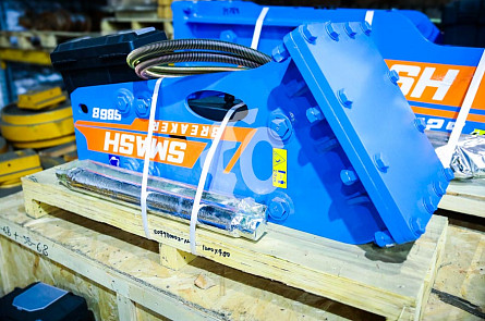 Гидромолот открытого типа Smashbreaker SB68 для экскаваторов-погрузчиков JCB 3CX / 4CX (СК-0035787)