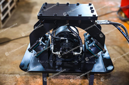 Вибротрамбовка для экскаватора-погрузчика SBVR5 СК-0041276 RAY