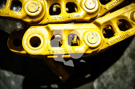 1182-00011 Цепь гусеничная (49 зв) для экскаваторов Hyundai R210NLC-9 / Mitsubishi MX222LC (3380411H91, 9272-6018) QHD