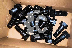 Болт звездочки СК-5851176 QHD