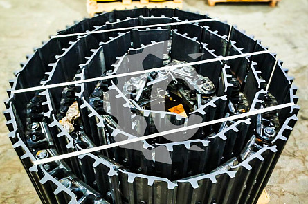 UC215B0P49600 - 216-4027 Гусеница в сборе для Caterpillar CAT 330DL / 330D / 336DL 49L 3G 600мм CH
