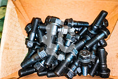 Болт с гайкой башмака M16*1,5*54 СК-0002742 QHD