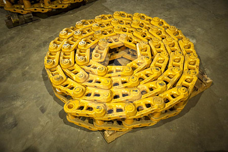 KRA18630 Цепь гусеничная (49 зв) для экскаватора CAT320D2L (VCR5350/49HDV, 966203) QHD